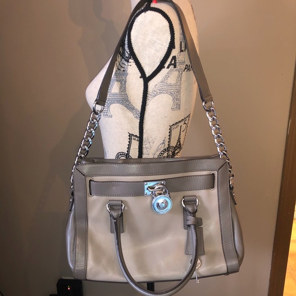 SOLD- Michael Kors Large Hamilton Saffiano TwoTone Tote - Picture 4 of 7